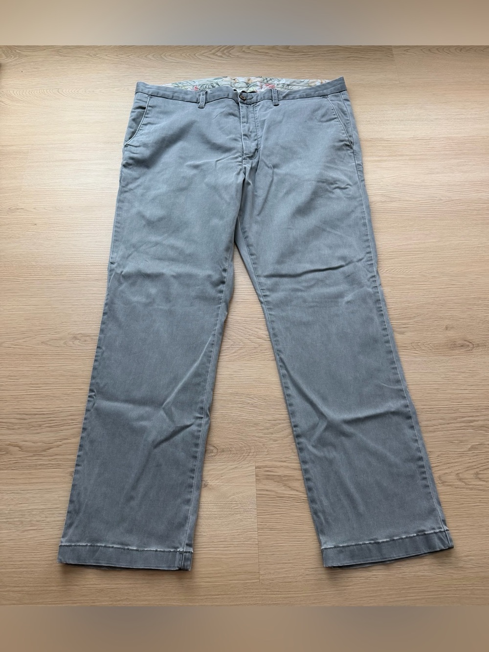 Tommy Bahama Gray Straight Leg Pants Mens Size 38x30